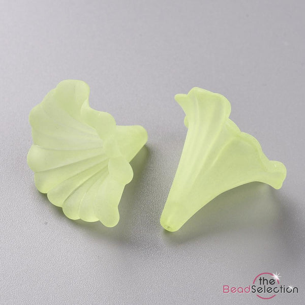 10 LARGE FROSTED LUCITE ACRYLIC TRUMPET FLOWER BEADS 41mm YELLOW GREEN LUC77