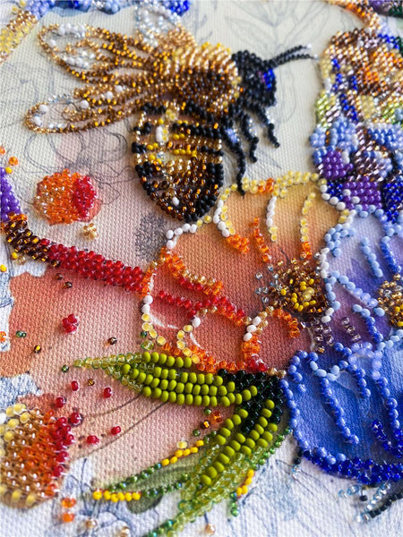 FLOWER HONEY BEE ABRIS ART BEAD EMBROIDERY KIT large 26cm x 20cm ( AB-906)