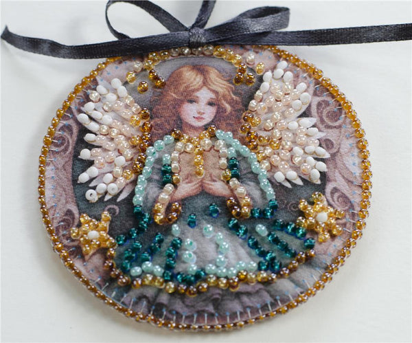 HOLIDAY SPIRIT ANGEL ABRIS ART BEAD EMBROIDERY KIT CHRISTMAS DECORATION (ABT032)
