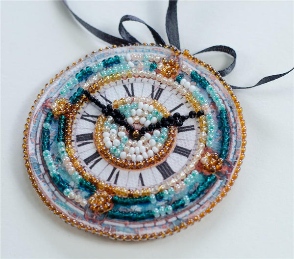 HOLIDAY SPIRIT ANGEL ABRIS ART BEAD EMBROIDERY KIT CHRISTMAS DECORATION (ABT032)