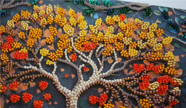 WARM FEELINGS TREE ABRIS ART BEAD EMBROIDERY KIT 20cm x 20cm ( AMB-119)