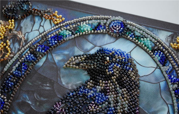 SHADE OF THE NIGHT ABRIS ART BEAD EMBROIDERY KIT 20cm x 20cm ( AMB-120)