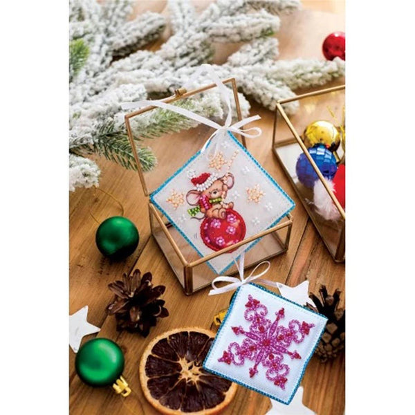 NAUGHTY MOUSE ABRIS ART BEAD EMBROIDERY KIT DECORATION 6.5cm x 6.5cm (ABT007)