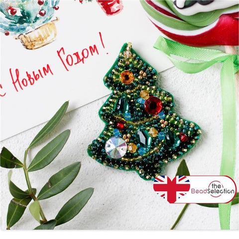 'Christmas Tree' ABRIS ART BEAD EMBROIDERY BROOCH KIT 6.6cm x 5.2cm (AD-094)