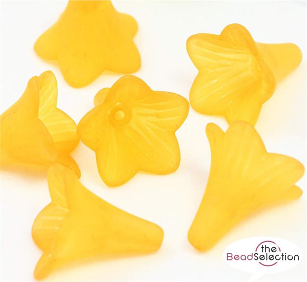 20 FROSTED LUCITE ACRYLIC LILY TRUMPET FLOWER BEADS 22mm YELLOW LUC58