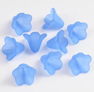 50 FROSTED LUCITE ACRYLIC FLOWER  BEADS 14mm BLUE TOP QUALITY LUC55