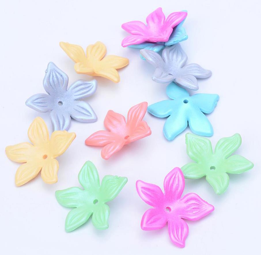 20 OPAQUE LUCITE ACRYLIC PETAL FLOWER BEADS PASTEL MIXED COLOURS 29mm LUC53