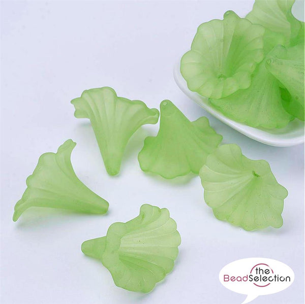 10 LARGE FROSTED LUCITE ACRYLIC LILY TRUMPET FLOWER BEADS 41mm GREEN LUC45