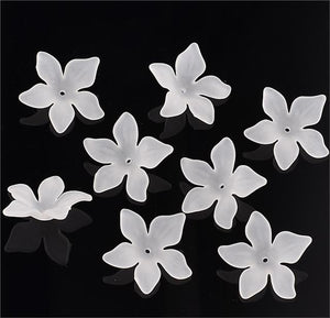 20 WHITE FROSTED LUCITE ACRYLIC PETAL FLOWER BEADS 29mm LUC2