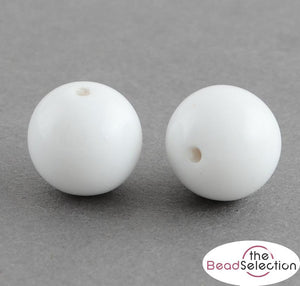 20 Acrylic WHITE ROUND BEADS LARGE 16mm SNOWMAN XMAS